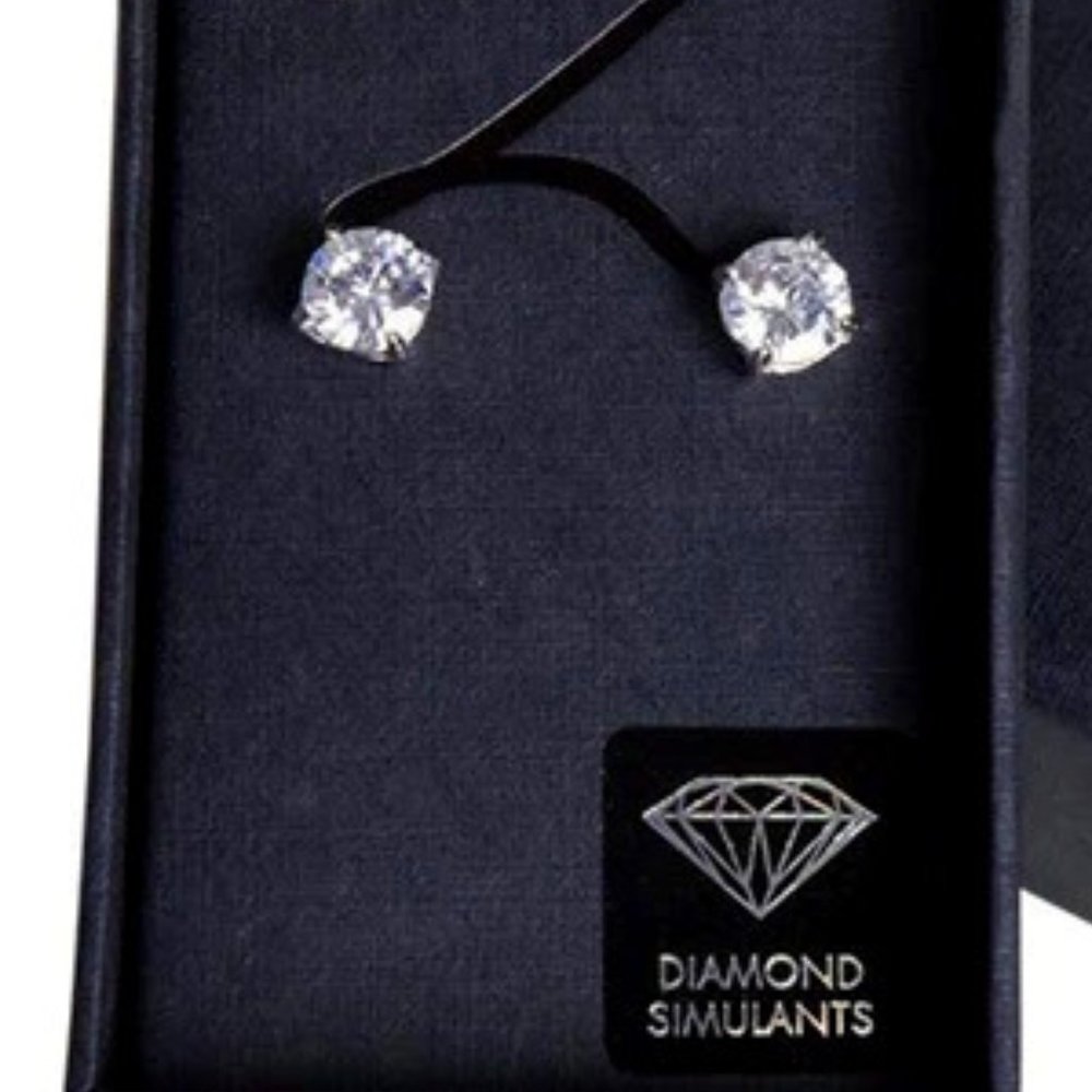 LOVISA Elegant Gold Plated Diamond Simulant 1CT Round Stud Earrings**NEW!